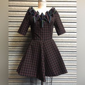 One of a kind 3D neck detail short dress.